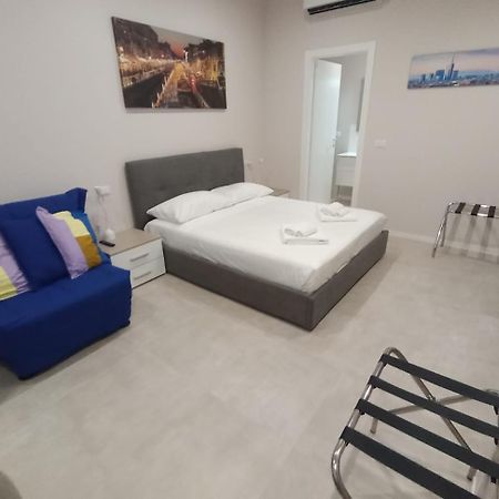 Gambara Metro Apartment Milano Buitenkant foto